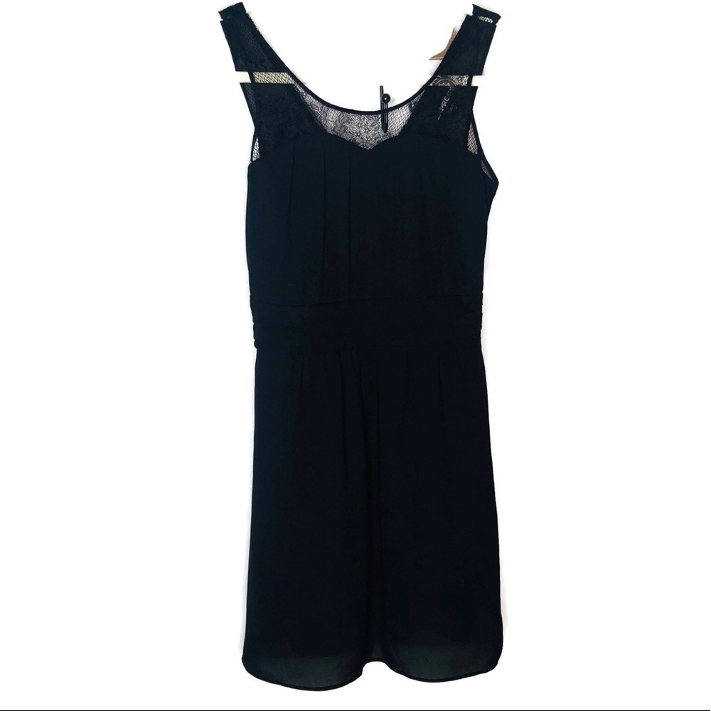 Express Dress with lace strapless size 0 Lining